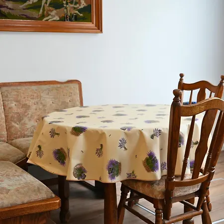 Semesterbostad Chez Les Chasseurs - Pour 9 Personnes A St Hubert - Ardennes - - By La Conciergerie Saint-Hubert