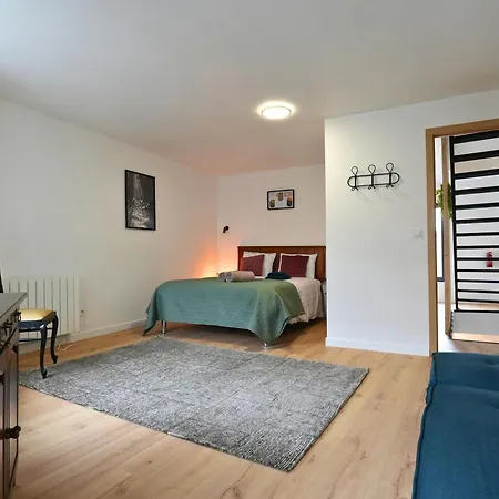 Chez Les Chasseurs - Pour 9 Personnes A St Hubert - Ardennes - - By La Conciergerie Saint-Hubert